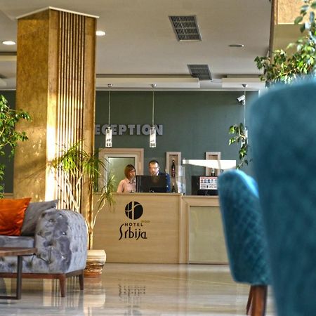 Hotel Srbija Vârşeţ Exterior foto