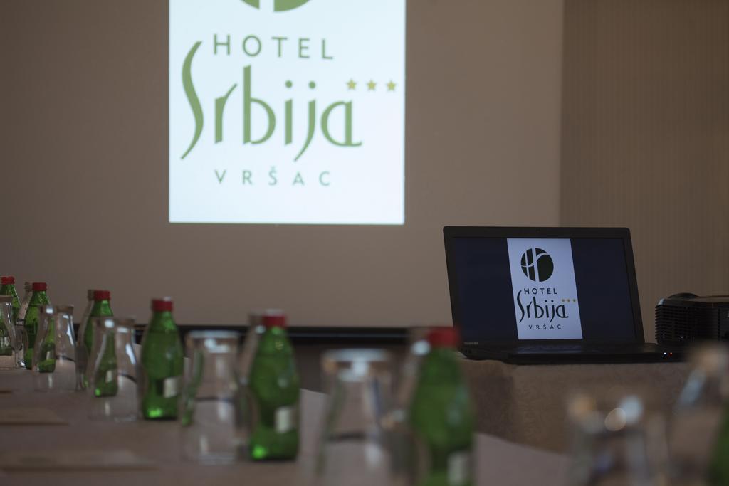 Hotel Srbija Vârşeţ Exterior foto