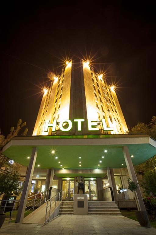 Hotel Srbija Vârşeţ Exterior foto